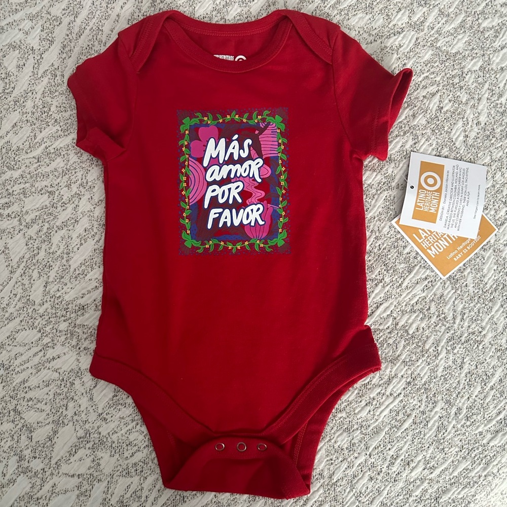 TARGET Mas amor por favor One Piece NWT
